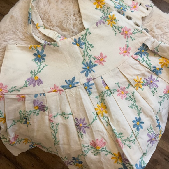 For love and lemons Majorie set :) - Picture 3 of 3